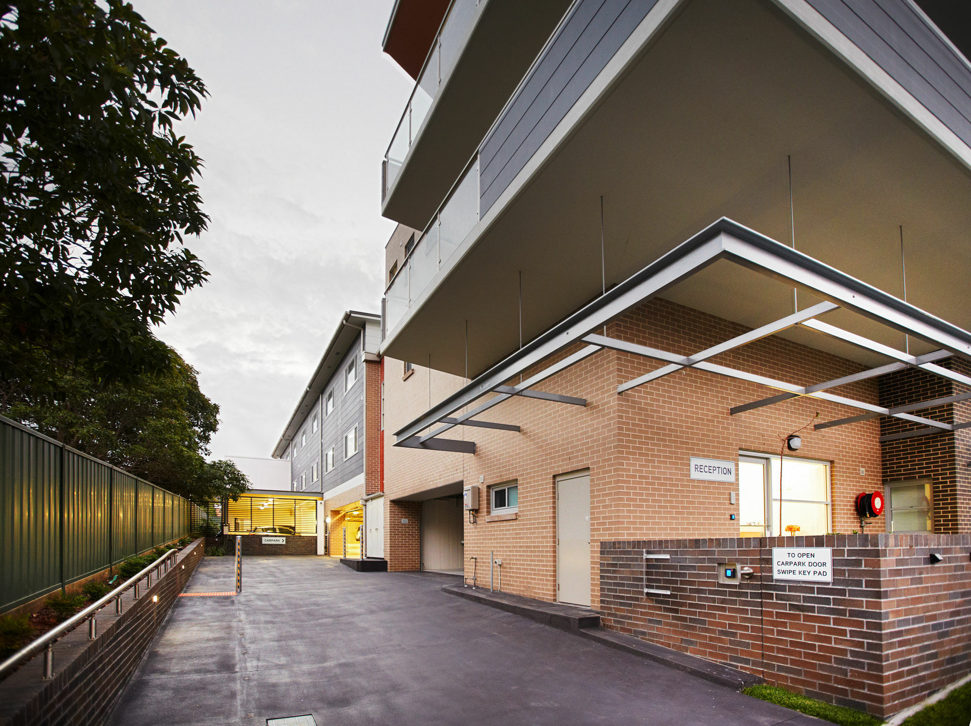 Charlestown Executive Apartments Newcastle Bagian luar foto